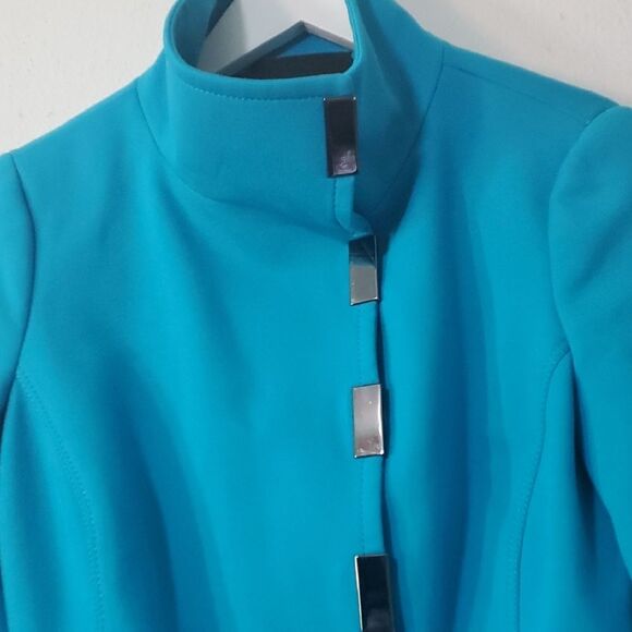 CARLISLE Blue Coat with Tailored Silhouette and Stand-Up Collar - Picture 3 of 7